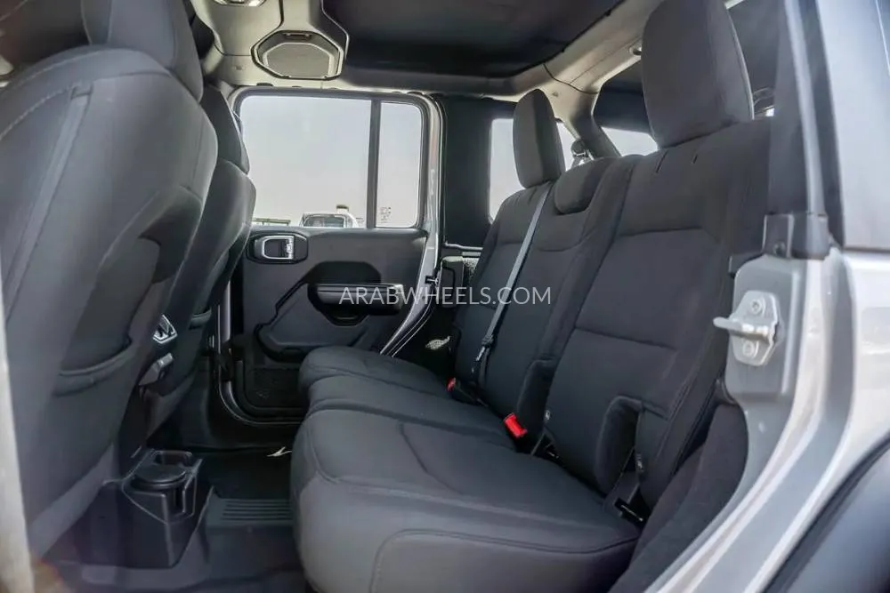 Jeep Wrangler 2019 for Sale in Dubai Image-15
