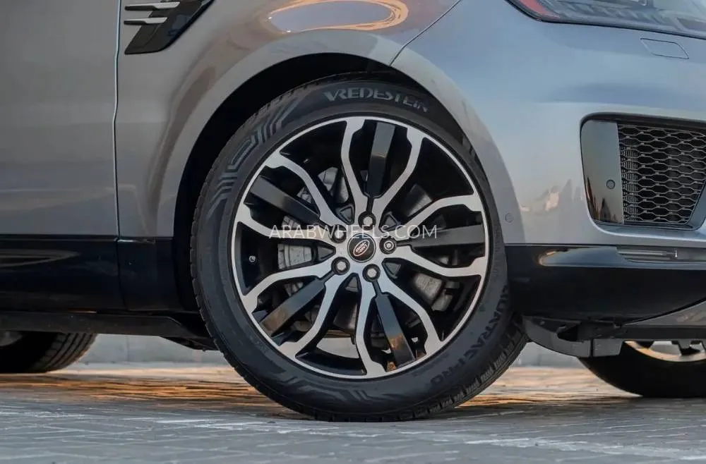 Land Rover Range Rover Sport 2020 for Sale in Dubai Image-10