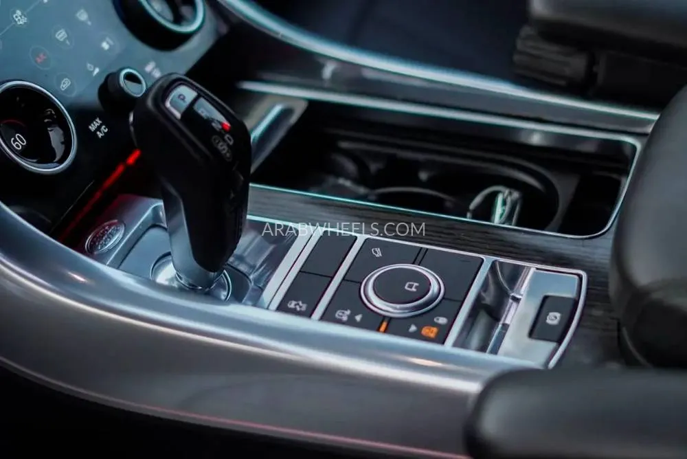 Land Rover Range Rover Sport 2020 for Sale in Dubai Image-12
