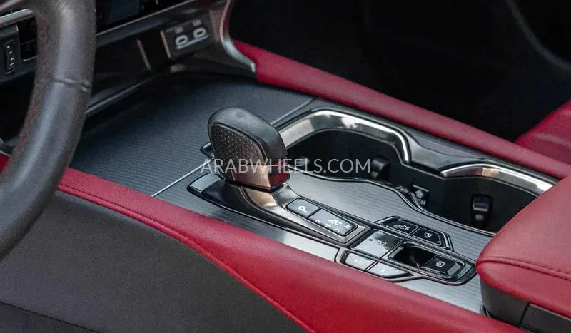 Lexus RX 2023 for Sale in Dubai Image-18