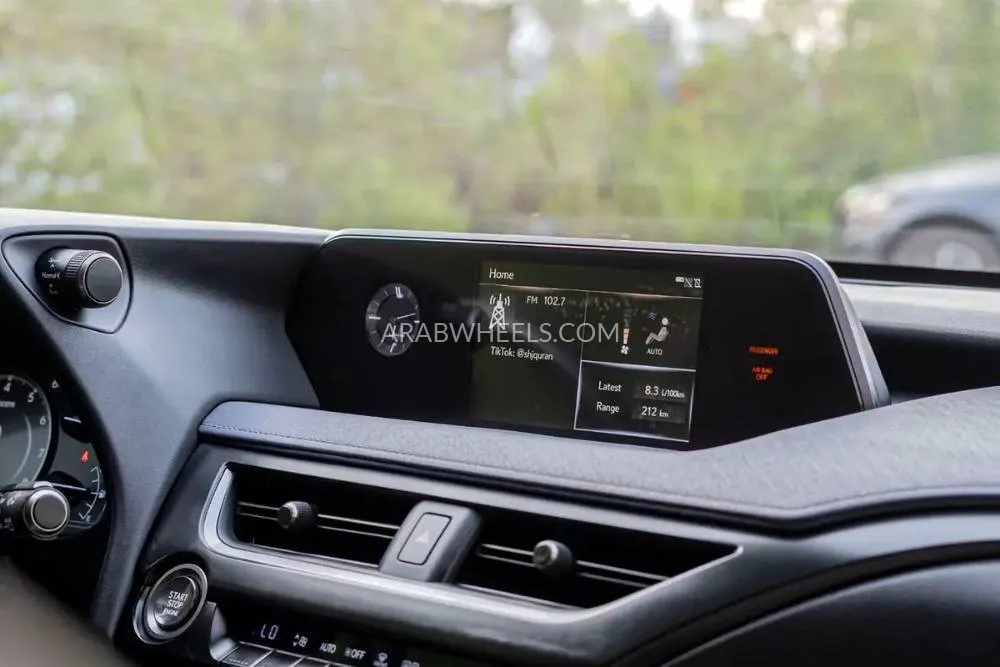 Lexus UX 2019 for Sale in Dubai Image-6