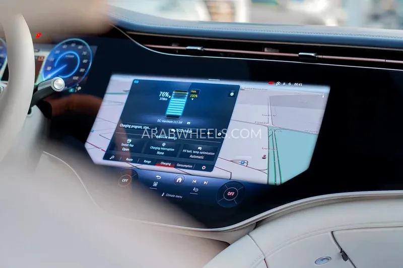 Mercedes Benz EQS 2023 for Sale in Dubai Image-6