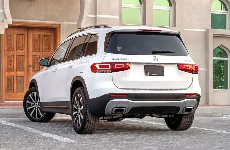 مرسيدس بنز GLB 2022 for Sale in دبي Image-2