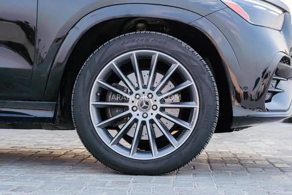 Mercedes Benz GLE Class 2024 for Sale in Dubai Image-7