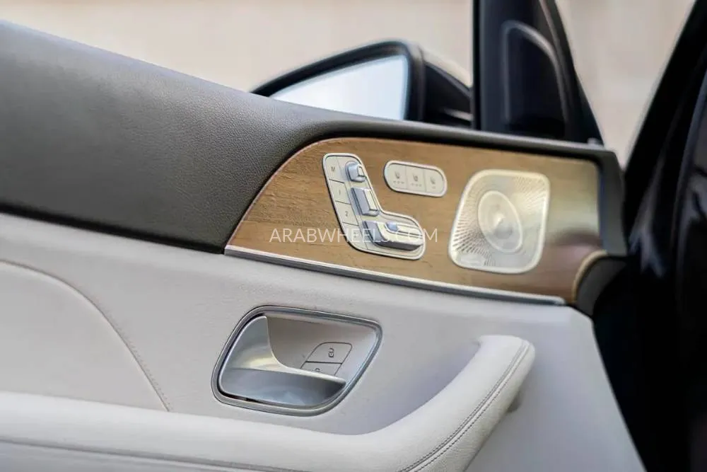 Mercedes Benz GLE Class 2024 for Sale in Dubai Image-15