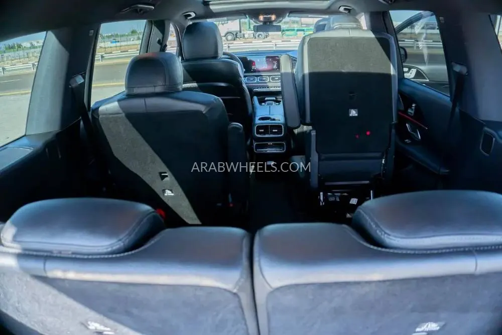 مرسيدس بنز GLS 2024 for Sale in دبي Image-18