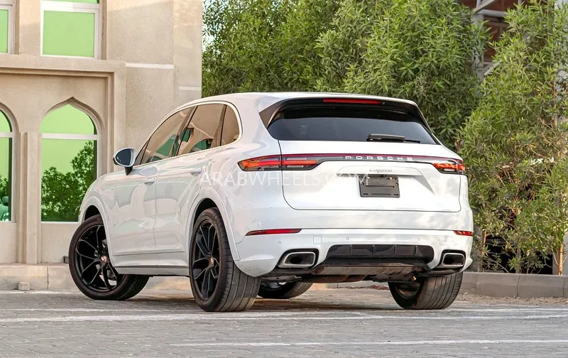 Porsche Cayenne 2019 for Sale in Dubai Image-16