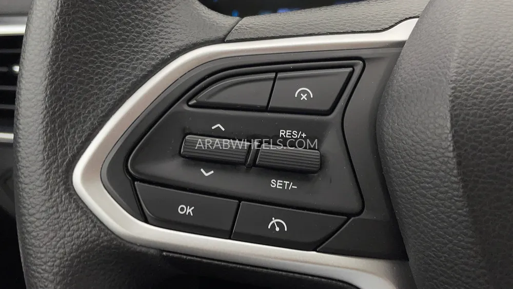 Chevrolet Captiva 2024 for Sale in Dubai Image-39