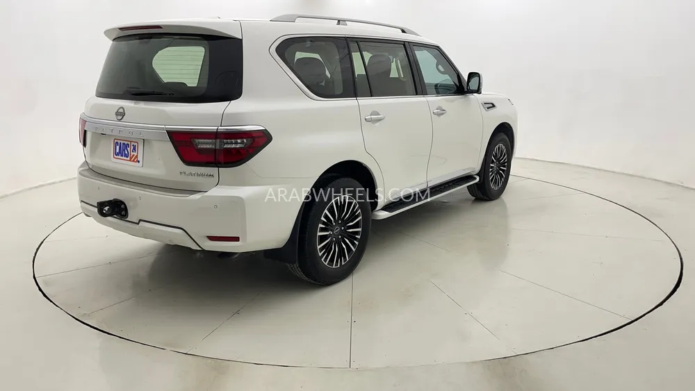 Nissan Patrol 2024 for Sale in Dubai Image-3