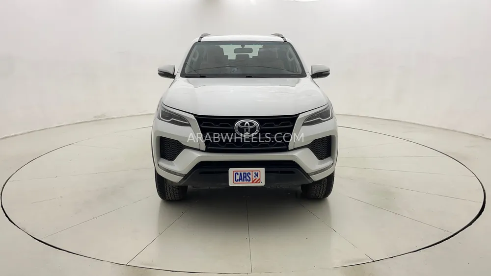 Toyota Fortuner 2023 for Sale in Dubai Image-8