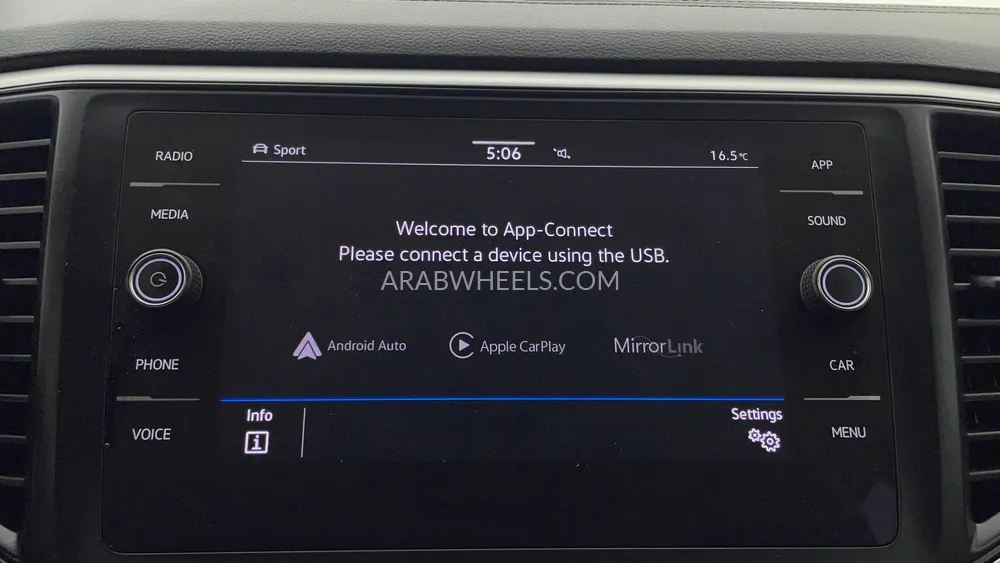 Volkswagen Teramont 2023 for Sale in Dubai Image-31