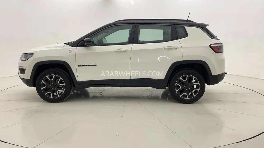 Jeep Compass 2019 for Sale in Dubai Image-6