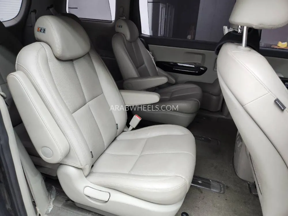 كيا كارنفال 2019 for Sale in دبي Image-7