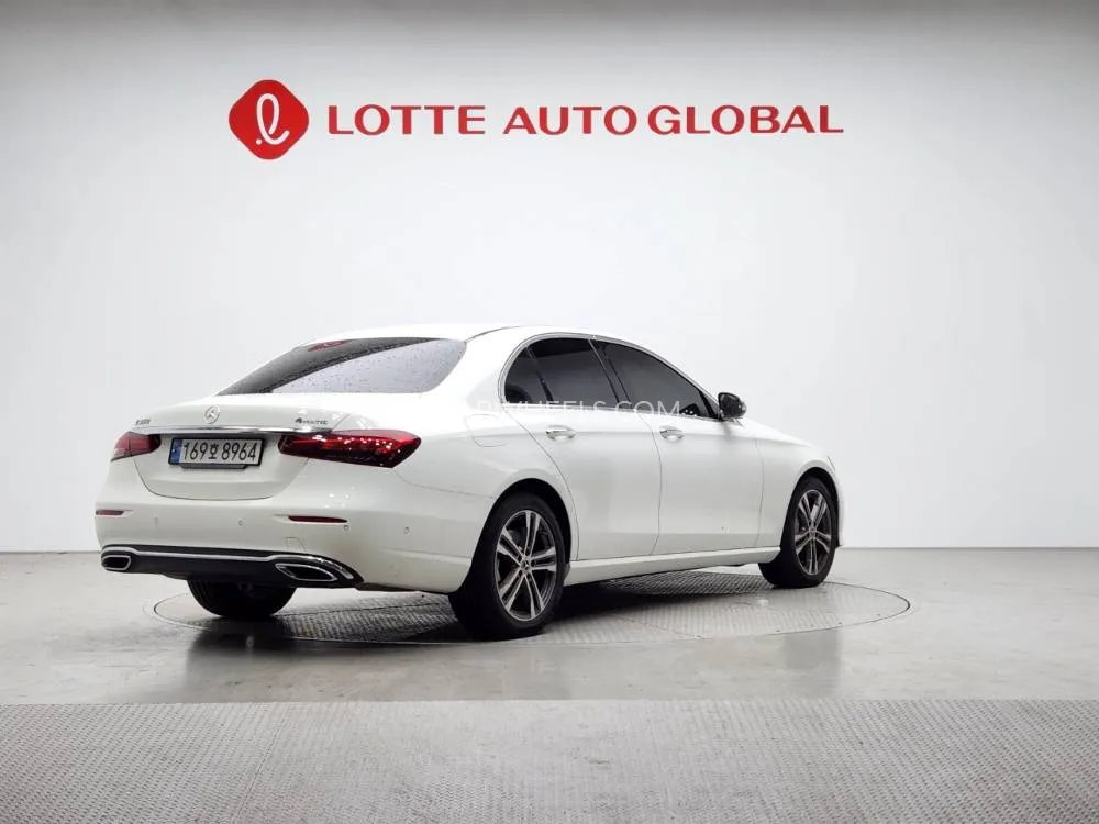 Mercedes Benz 250 2020 for Sale in Dubai Image-3