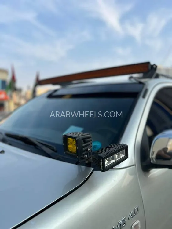 تويوتا فورتشنر 2006 for Sale in عجمان Image-8