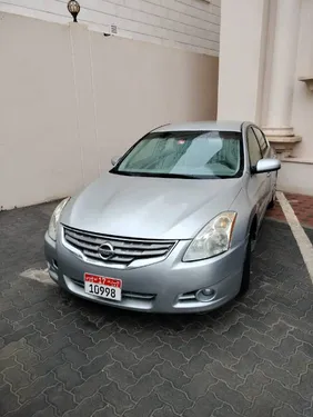 Nissan Altima 2.5L Sedan 2010