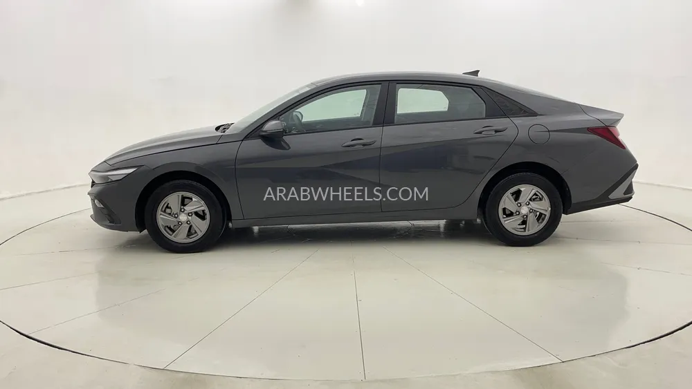 Hyundai Elantra 2025 for Sale in Dubai Image-6