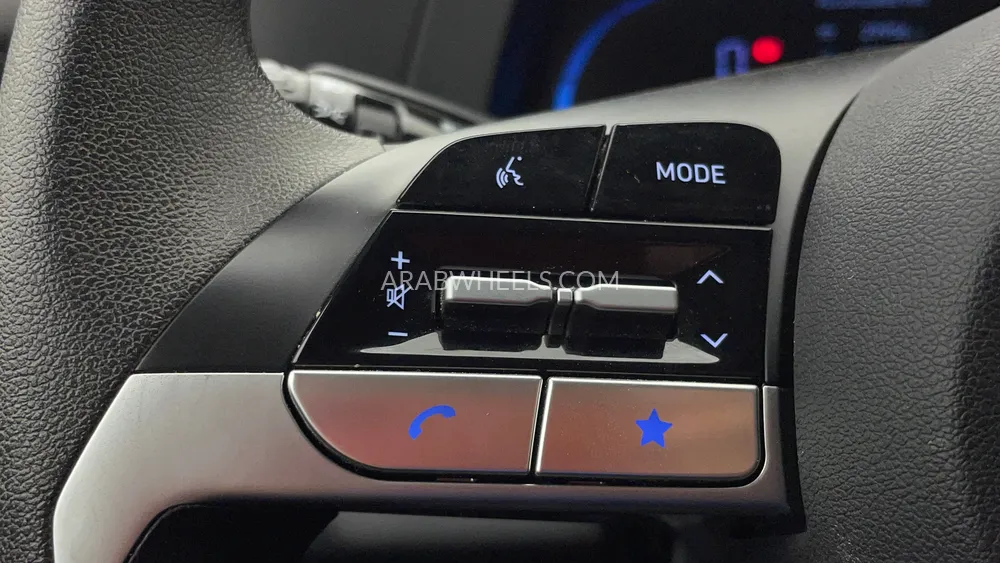 Hyundai Elantra 2025 for Sale in Dubai Image-39