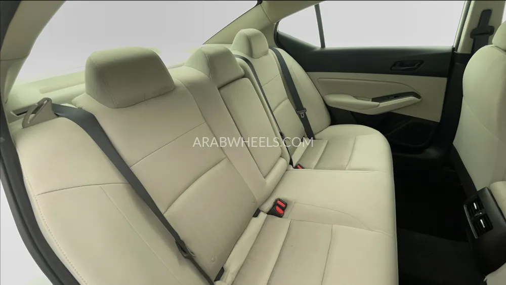 Nissan Altima 2023 for Sale in Dubai Image-26