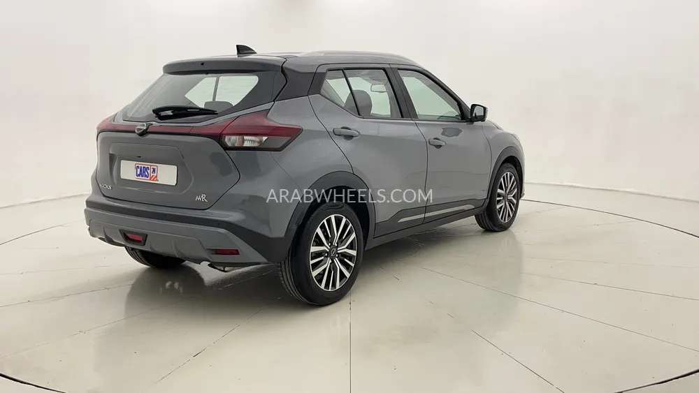 Nissan Kicks 2023 for Sale in Dubai Image-3