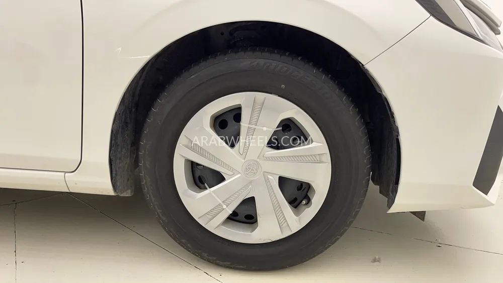 Toyota Yaris 2023 for Sale in Dubai Image-10