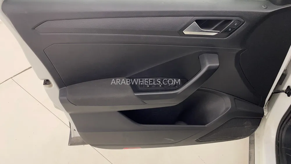 Volkswagen T Roc 2021 for Sale in Dubai Image-18