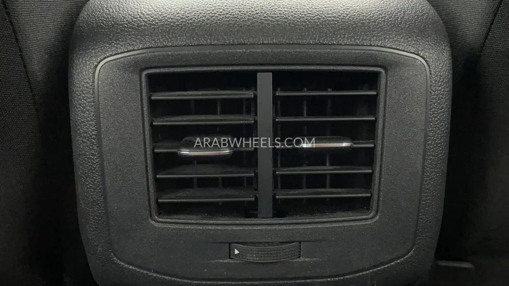 Volkswagen T Roc 2021 for Sale in Dubai Image-21