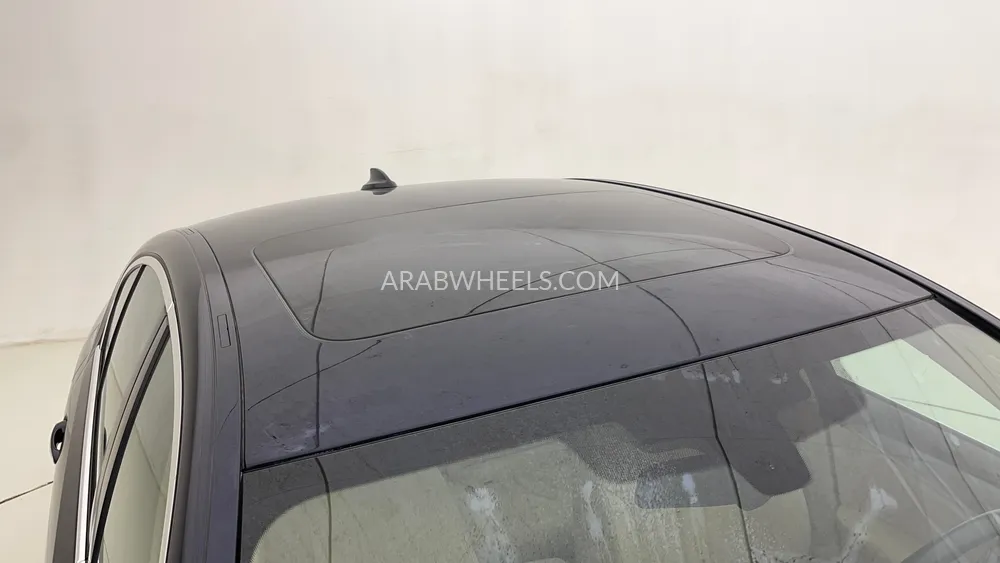 BMW 5 series 2018 for Sale in Dubai Image-11