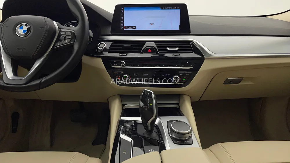 BMW 5 series 2018 for Sale in Dubai Image-14