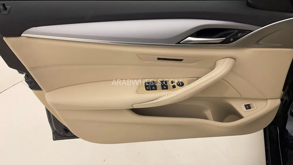 BMW 5 series 2018 for Sale in Dubai Image-19