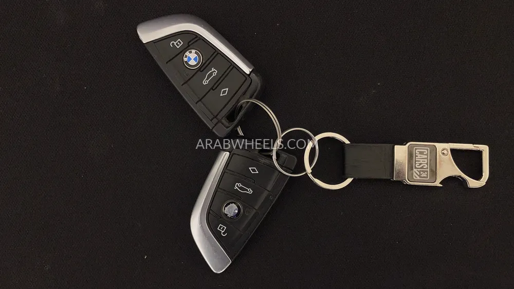 BMW 5 series 2018 for Sale in Dubai Image-29