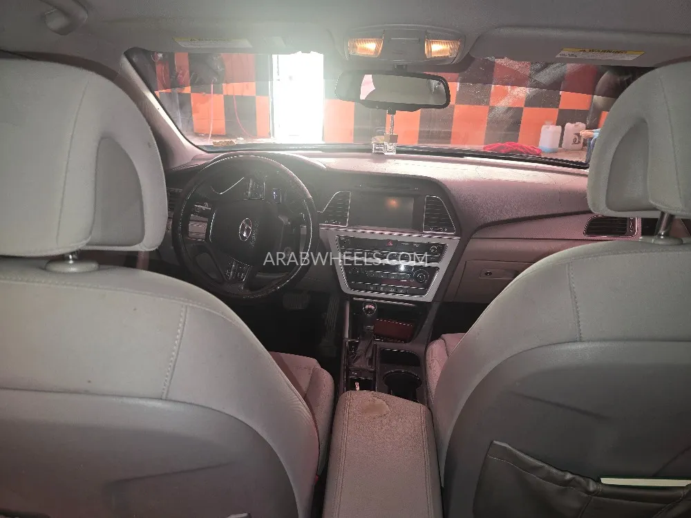 Hyundai Sonata 2016 for Sale in Sharjah Image-4