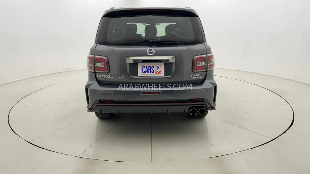 Nissan Patrol 2018 for Sale in Dubai Image-4