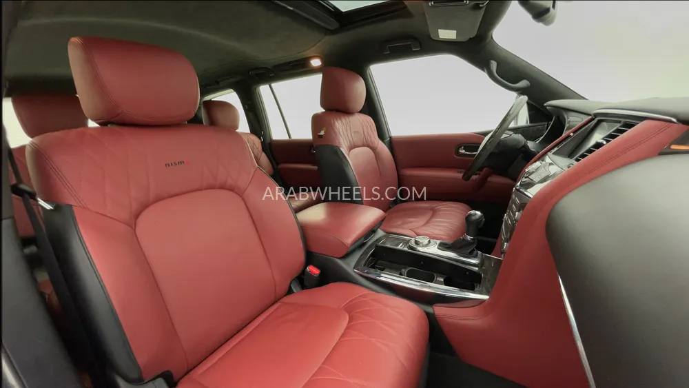 Nissan Patrol 2018 for Sale in Dubai Image-28