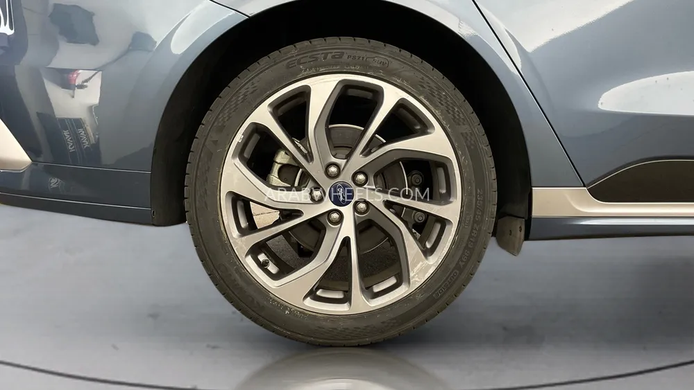 Ford Taurus 2024 for Sale in Sharjah Image-9