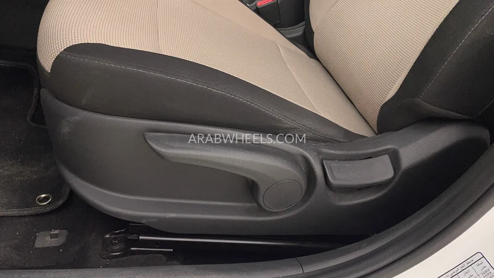 Hyundai Accent 2021 for Sale in Dubai Image-19