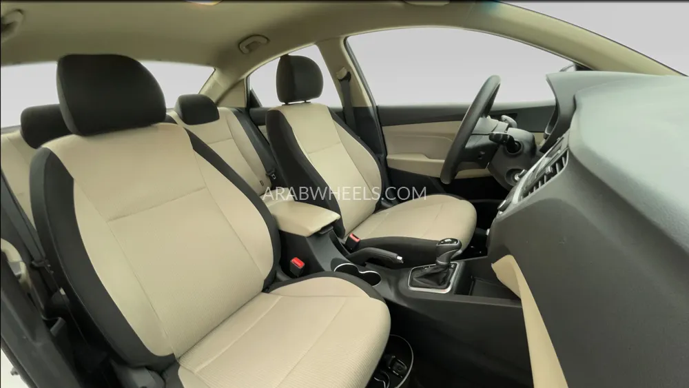 Hyundai Accent 2021 for Sale in Dubai Image-22