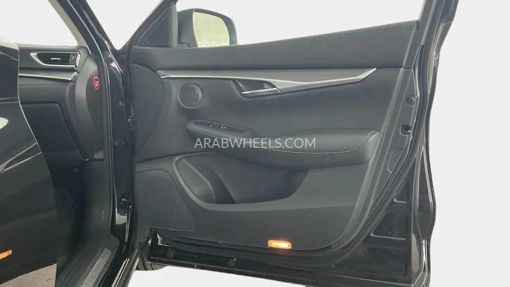 Infiniti QX50 2022 for Sale in Sharjah Image-23