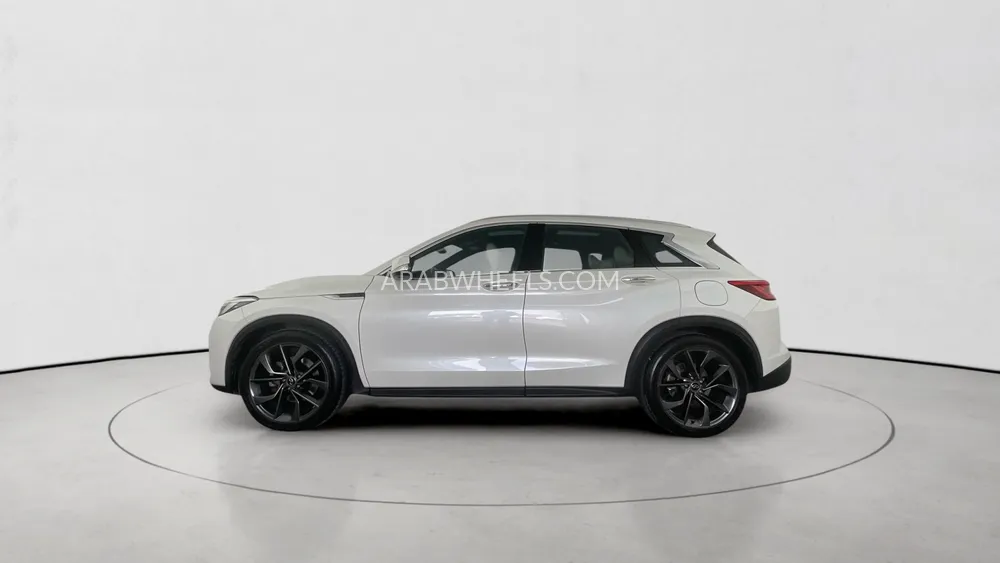 Infiniti QX50 2019 for Sale in Sharjah Image-7