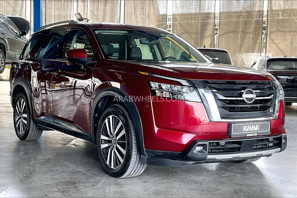 Nissan Pathfinder 2022 for Sale in Sharjah Image-3