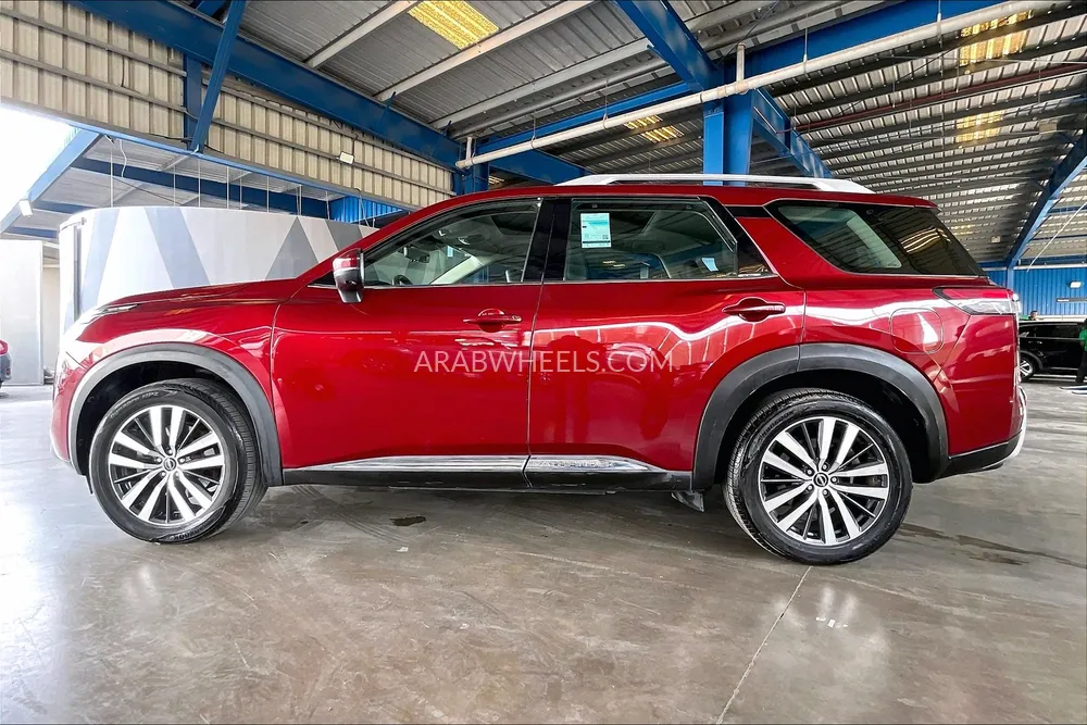 Nissan Pathfinder 2022 for Sale in Sharjah Image-7