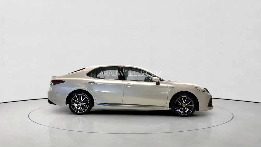 Toyota Camry 2024 for Sale in Sharjah Image-7