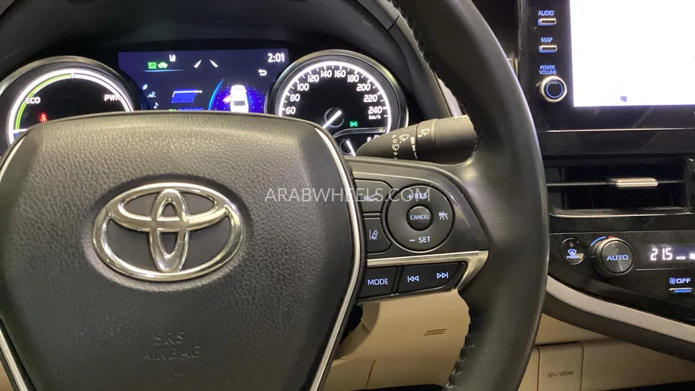 Toyota Camry 2024 for Sale in Sharjah Image-19