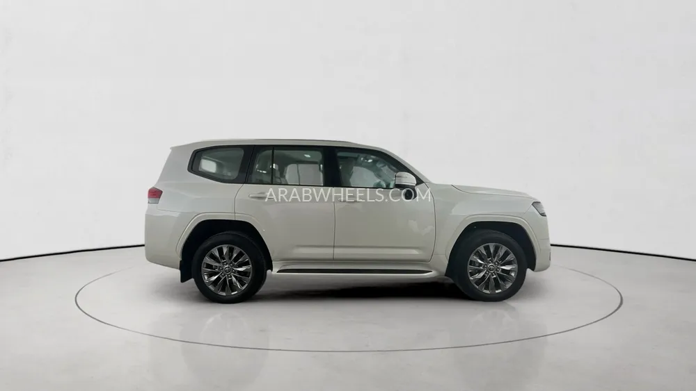 Toyota Land Cruiser 2024 for Sale in Dubai Image-8