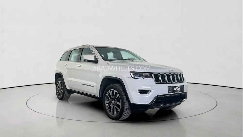 Jeep Grand Cherokee 2018 for Sale in Sharjah Image-3