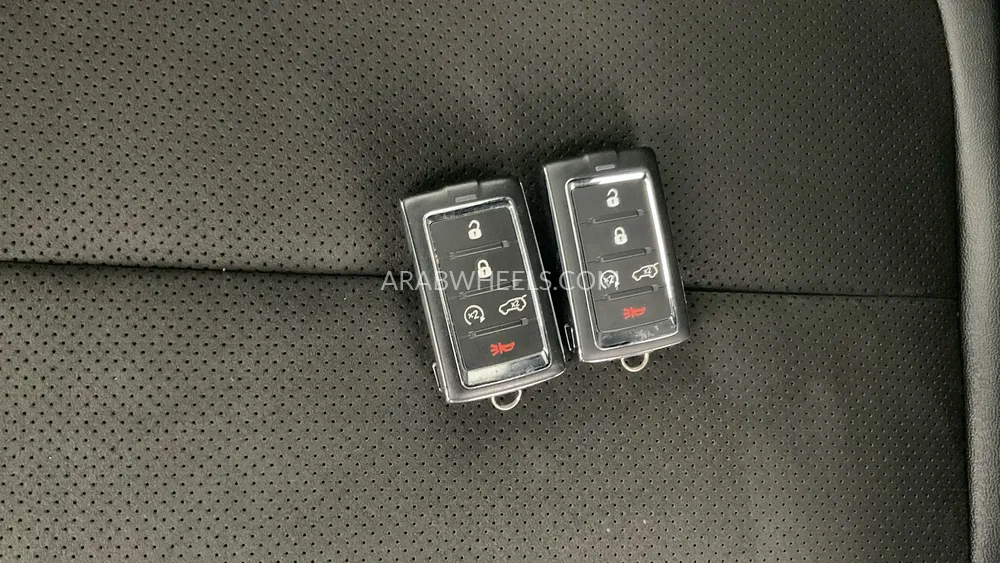 Jeep Grand Cherokee 2022 for Sale in Dubai Image-17