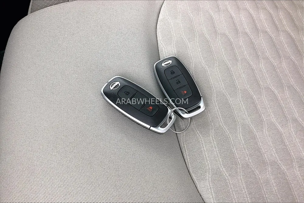 Nissan Pathfinder 2023 for Sale in Dubai Image-18