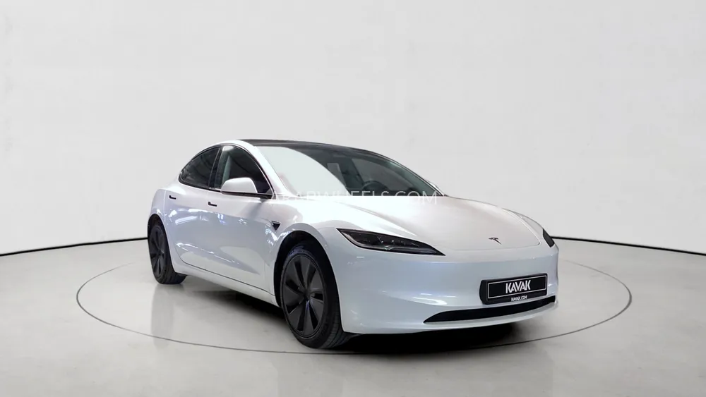 Tesla Model 3 2024 for Sale in Dubai Image-3