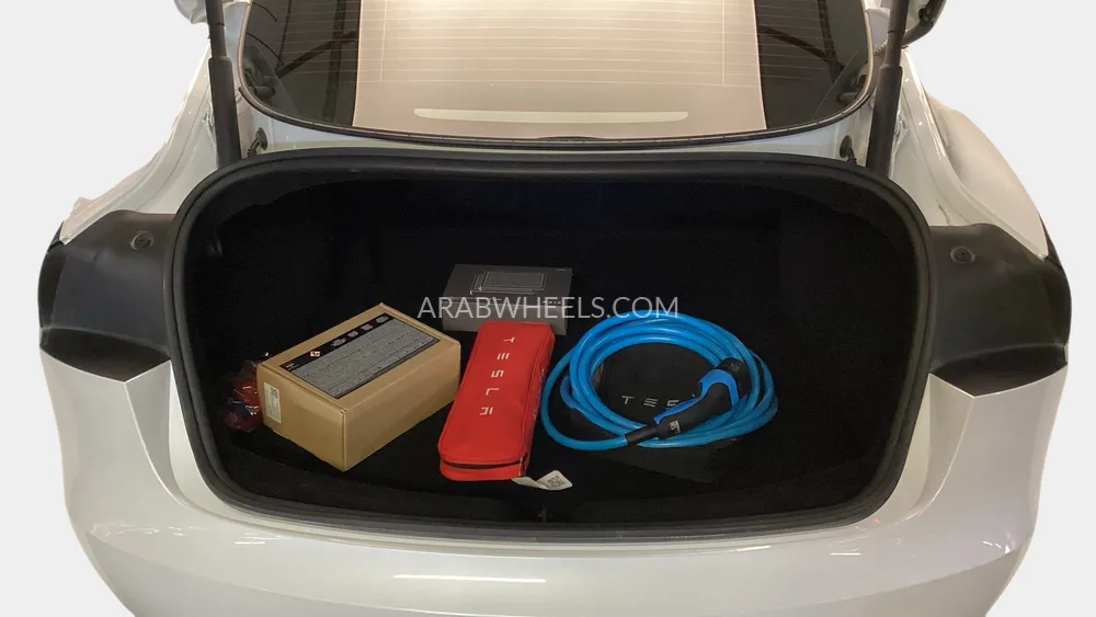 Tesla Model 3 2024 for Sale in Dubai Image-15