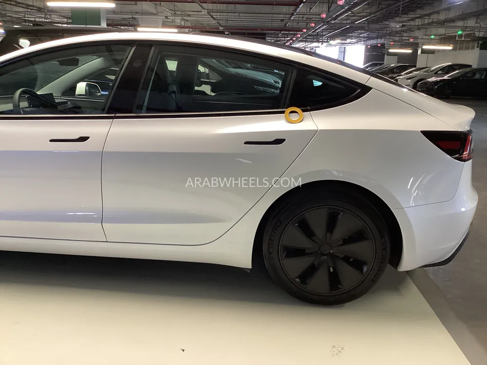 Tesla Model 3 2024 for Sale in Dubai Image-29